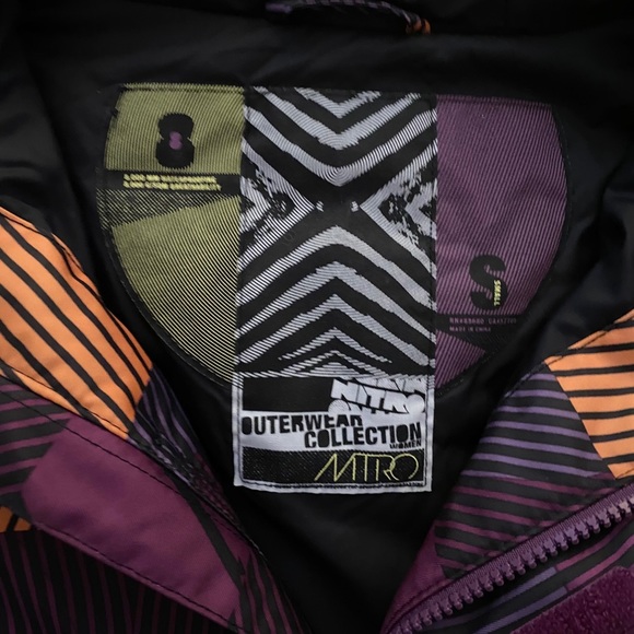 Winter jacket - Picture 3 of 3